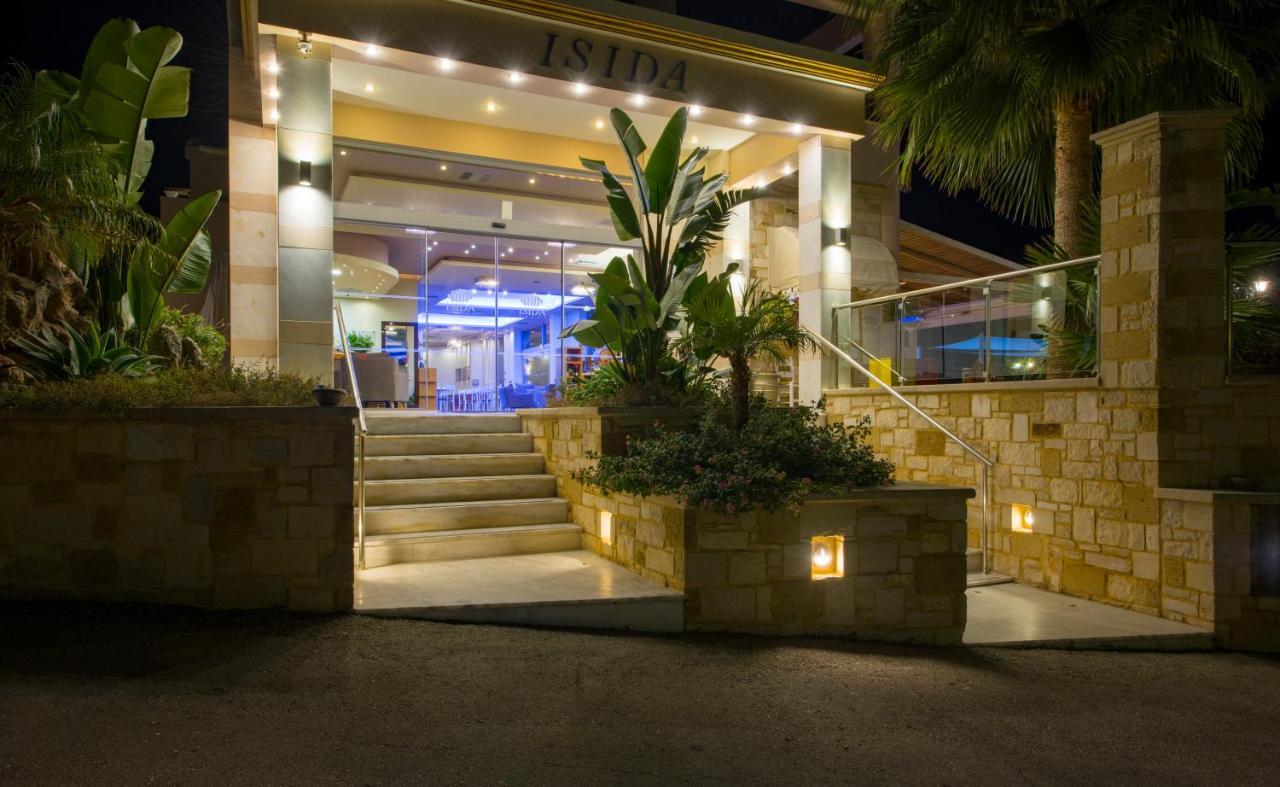 Isida Hotel Agia Marina Екстериор снимка