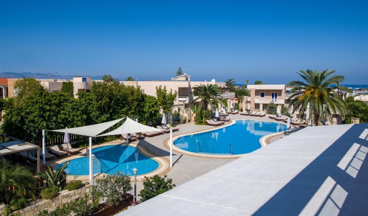 Isida Hotel Agia Marina Екстериор снимка