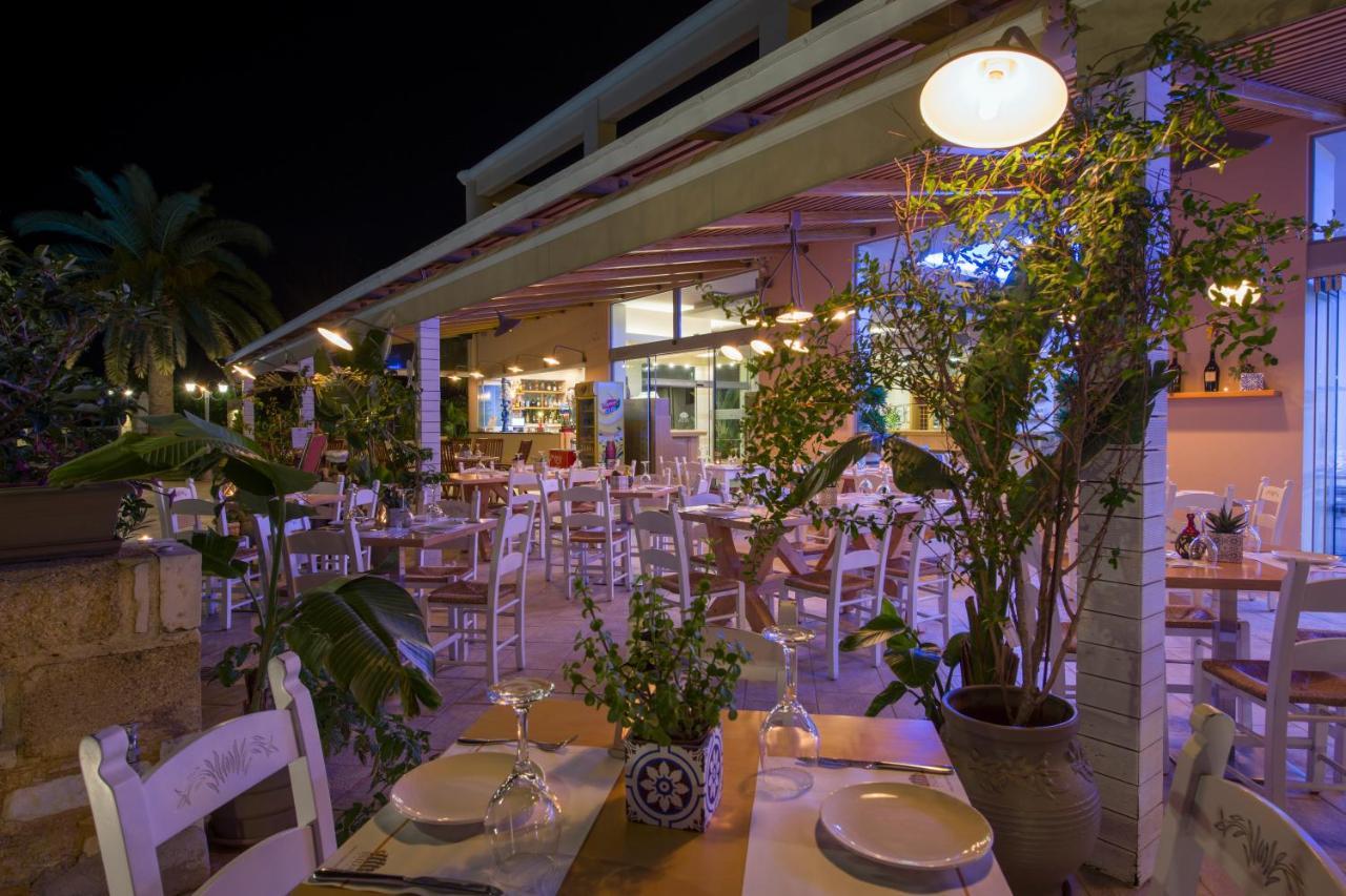 Isida Hotel Agia Marina Екстериор снимка