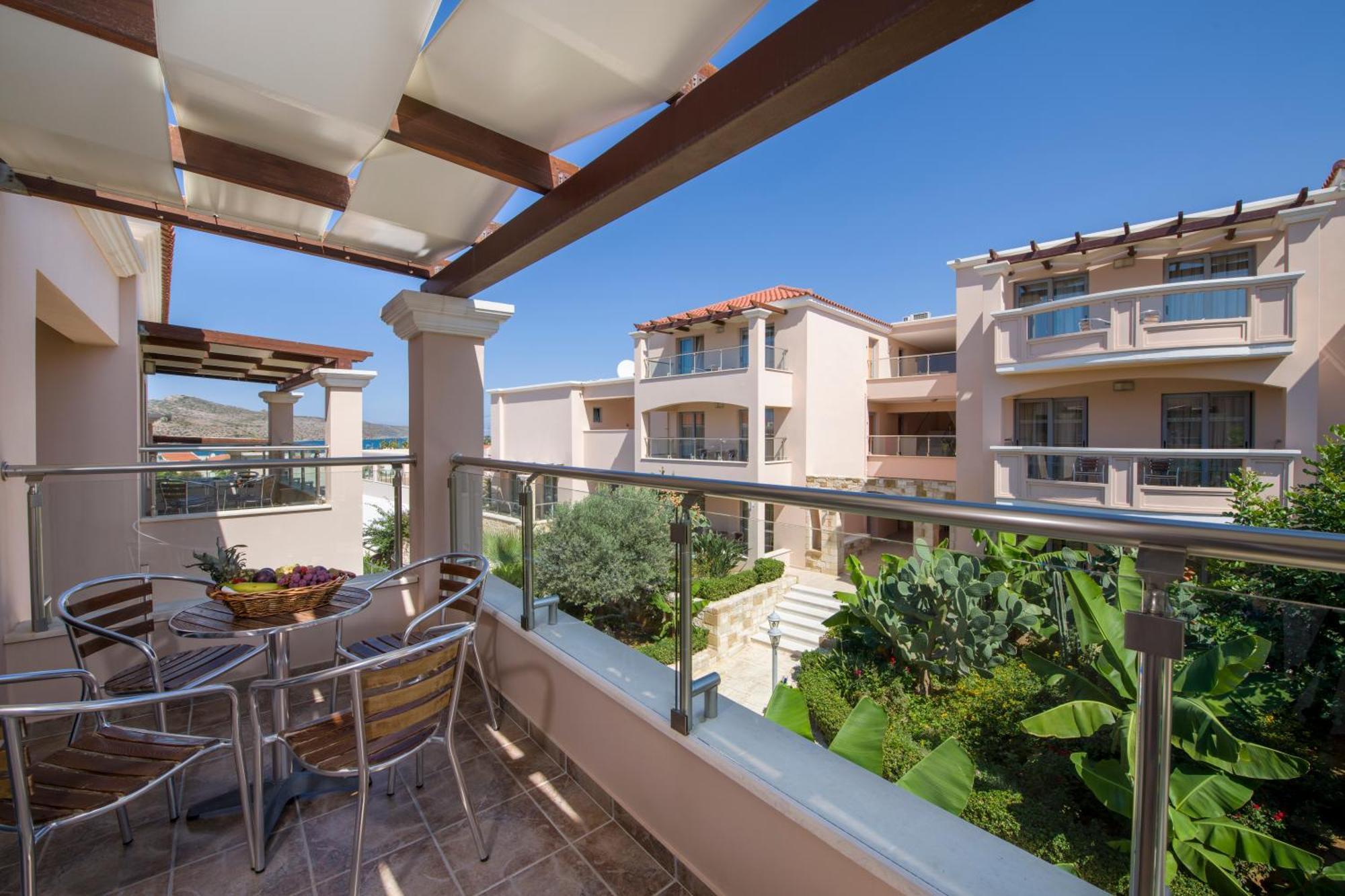 Isida Hotel Agia Marina Стая снимка